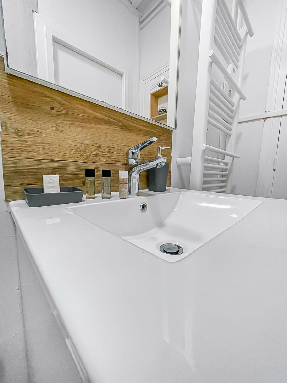 Balade A Montlucon Apartment Екстериор снимка