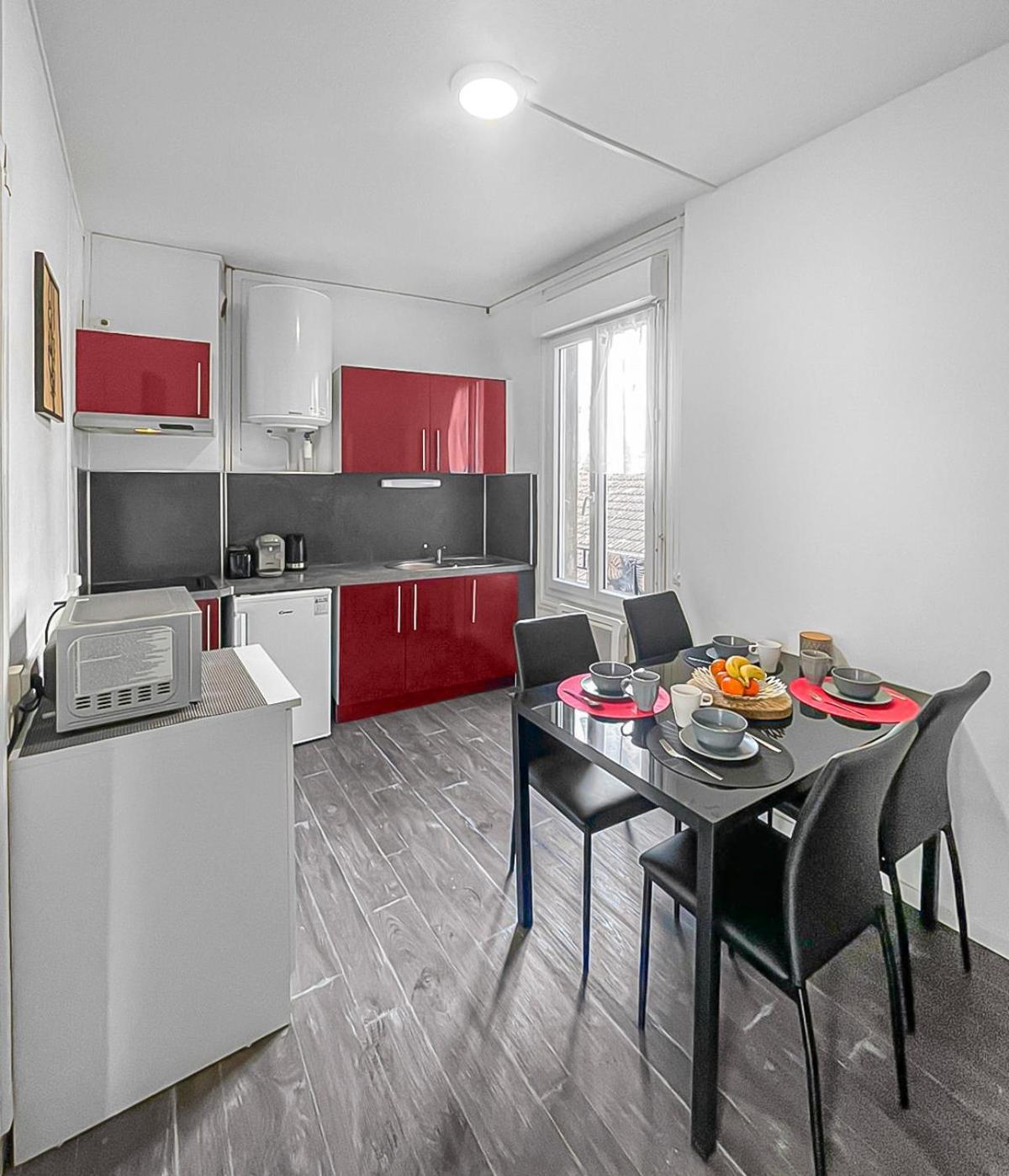 Balade A Montlucon Apartment Екстериор снимка