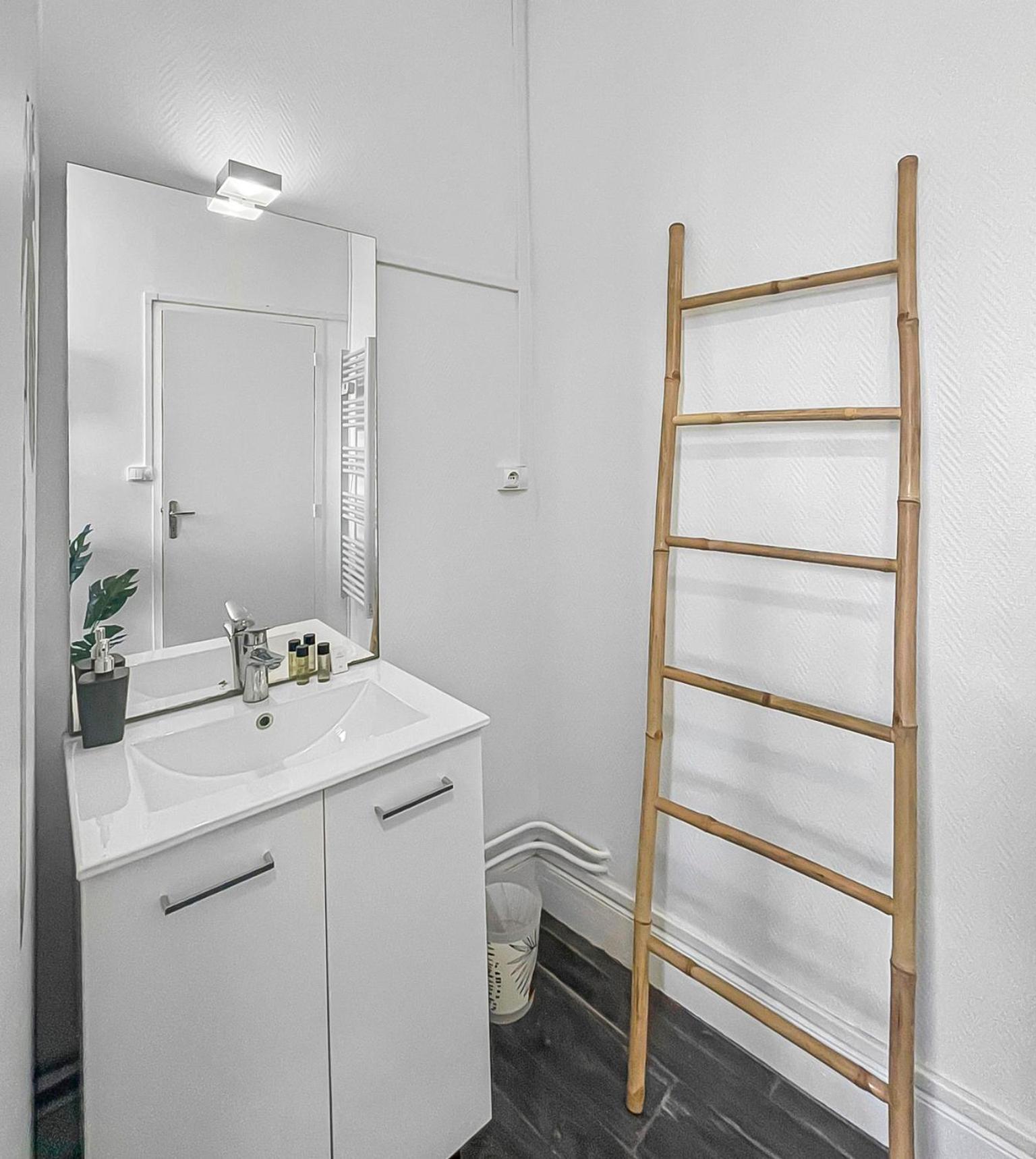 Balade A Montlucon Apartment Екстериор снимка