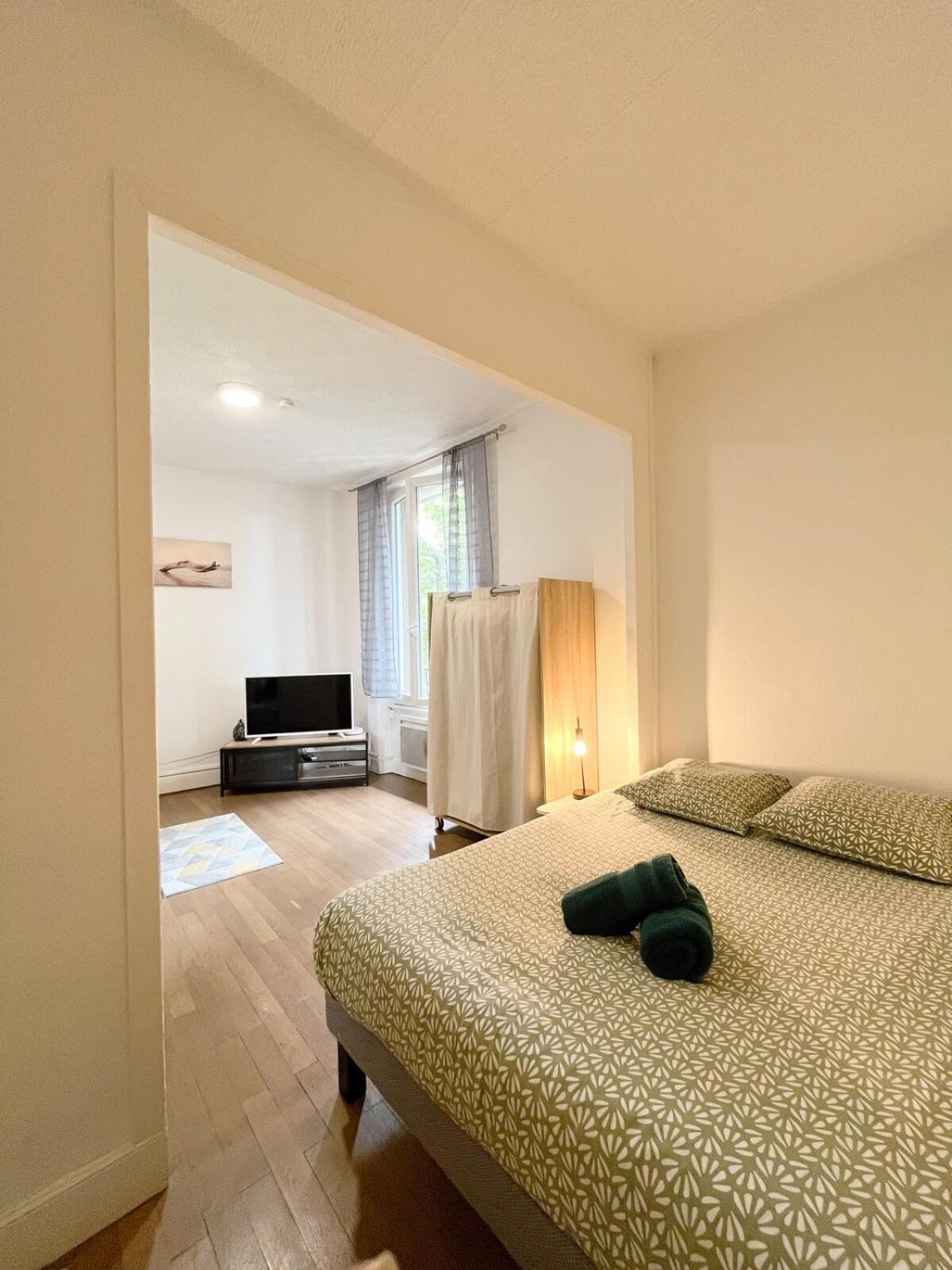 Balade A Montlucon Apartment Екстериор снимка